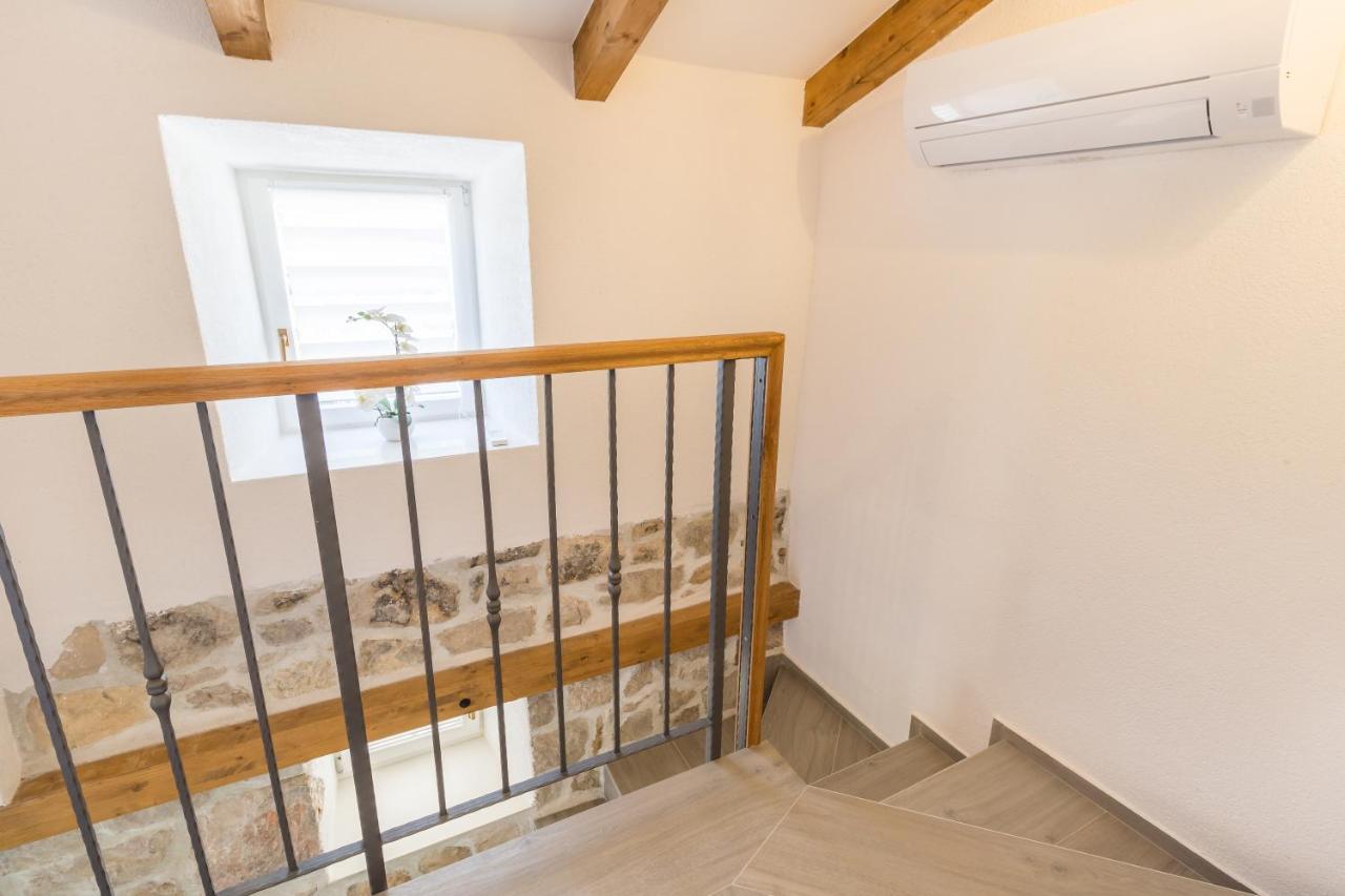 Olive Garden Apartment Стон Екстериор снимка