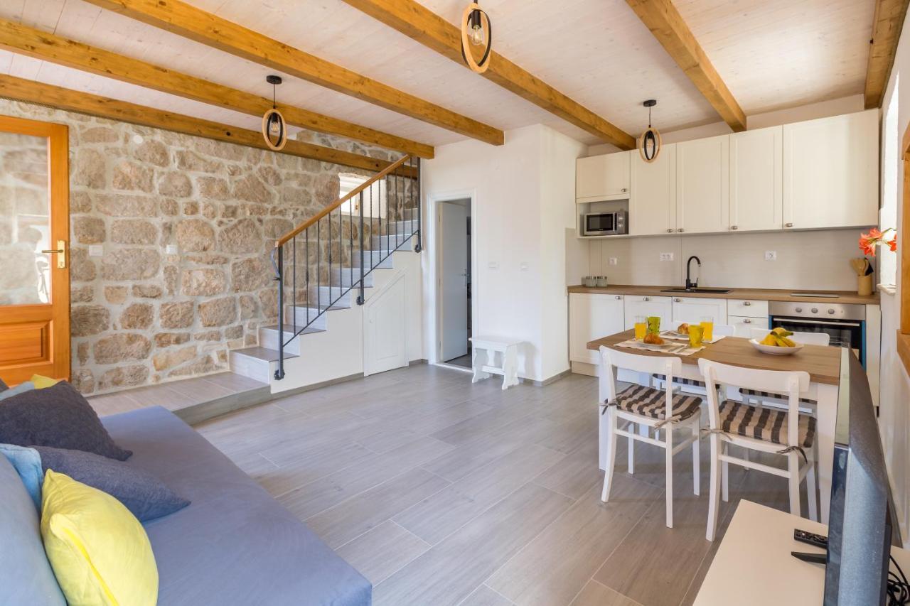 Olive Garden Apartment Стон Екстериор снимка