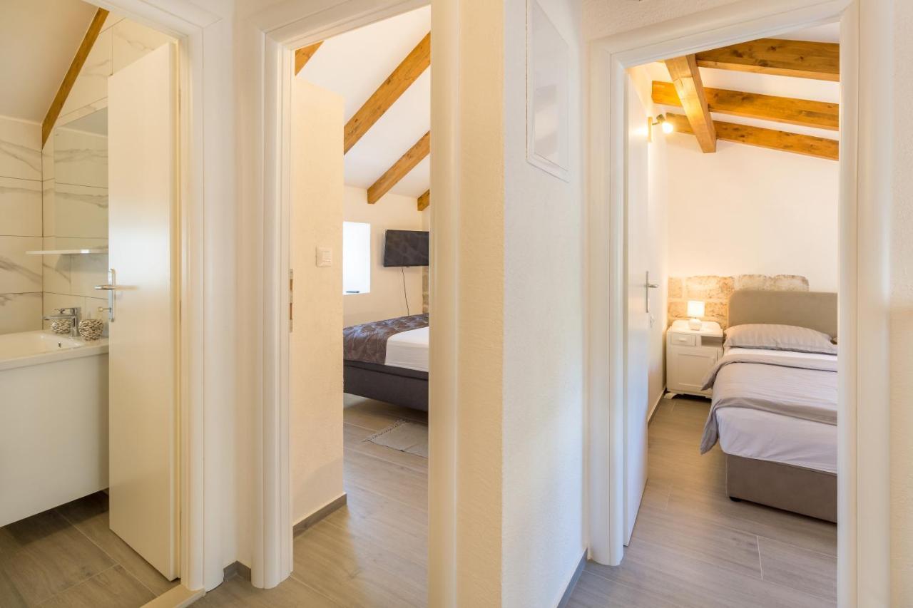 Olive Garden Apartment Стон Екстериор снимка